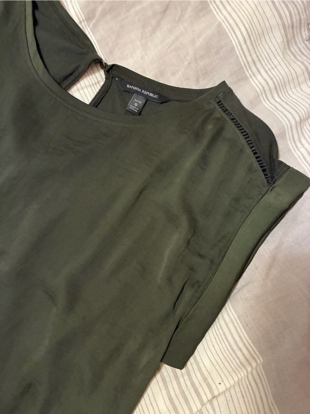 Banana Republic Dark Olive Cap Sleeve Blouse Small
